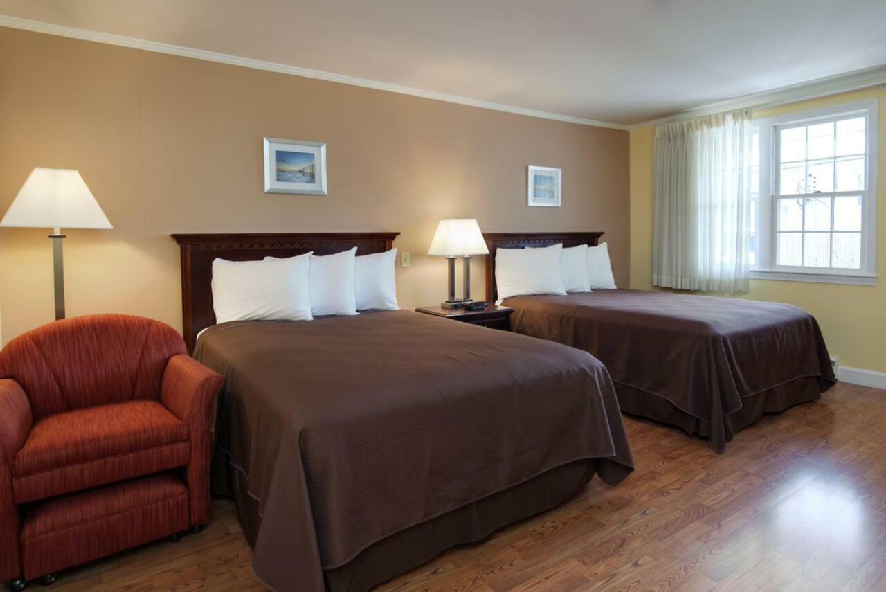 Cape Cod Harbor House Motel