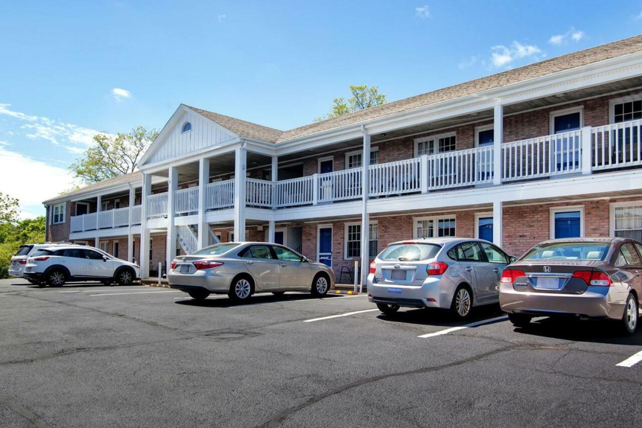 Cape Cod Harbor House 2*