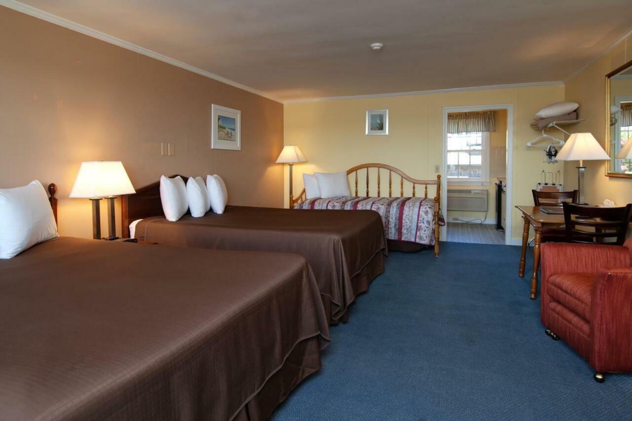 Cape Cod Harbor House