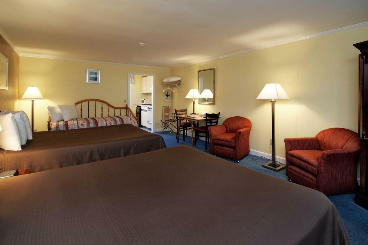Motel Cape Cod Harbor House